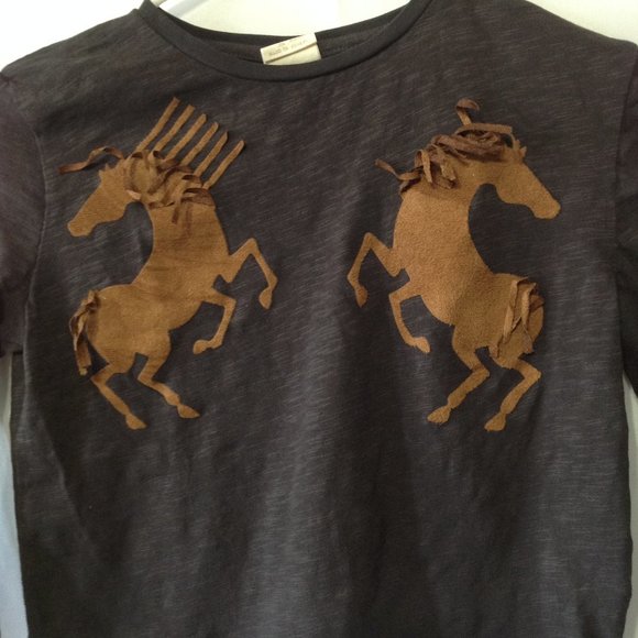 Zara Girls Black & Gold Long Sleeve Crew Neck T-Shirt Size - 7 (PRE-LOVED) - Picture 2 of 3